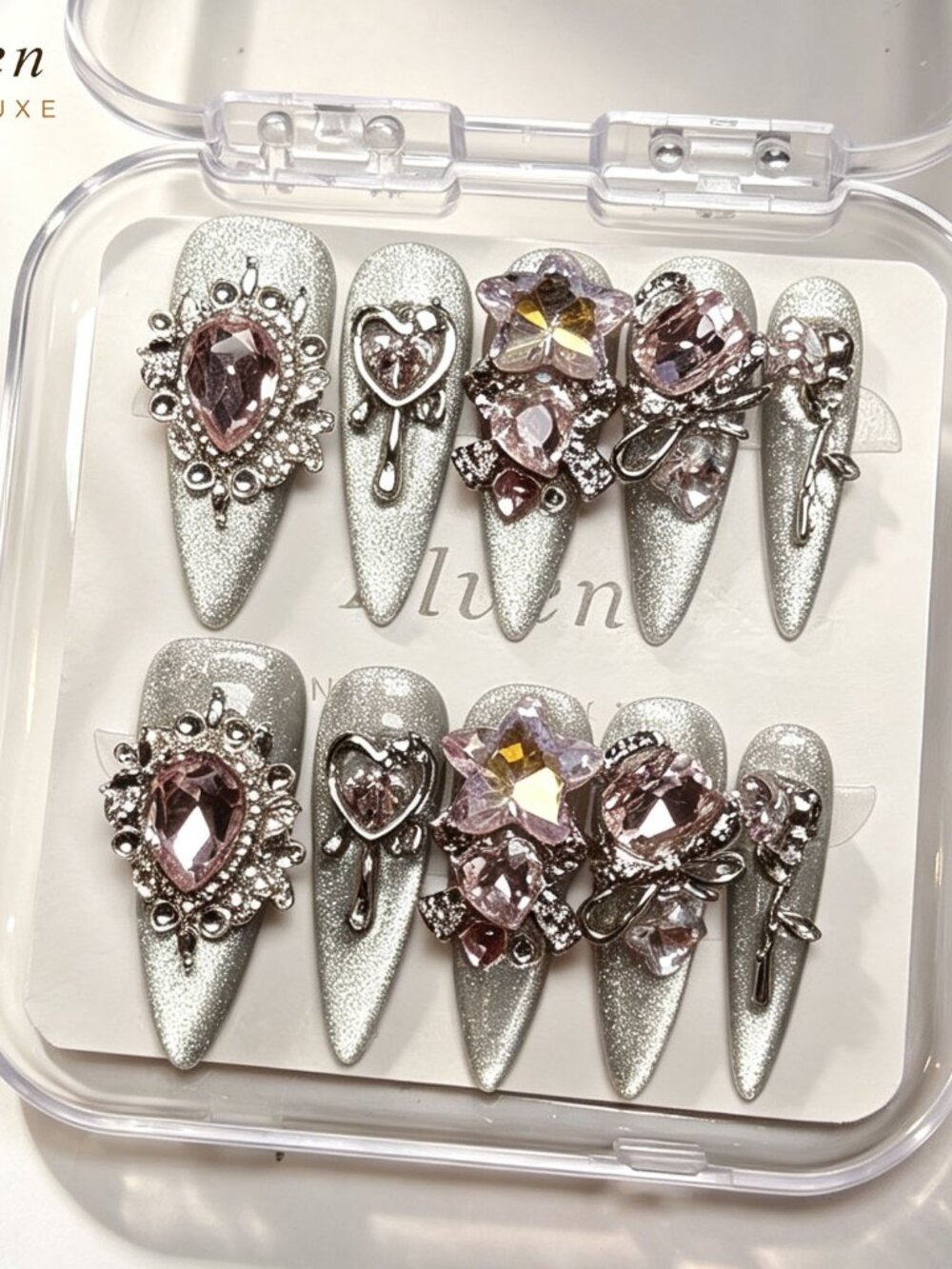 Gothic Silver Cat Eye Stiletto Y2K Press On Nails With Pink Heart Rhinestones